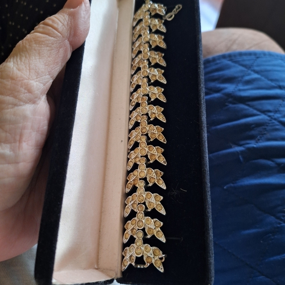 Sarah Coventry Gold Leaf Bracelet with Crystal Accents